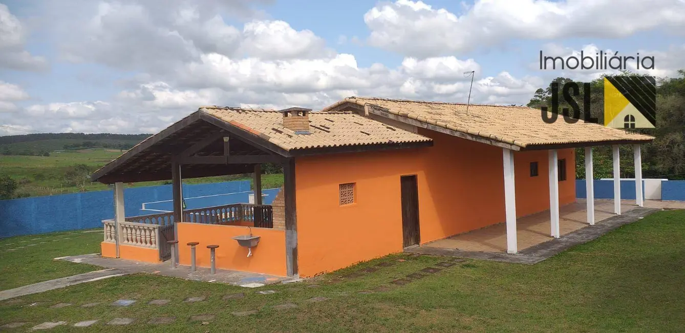 Chácara com 2 quartos à venda, 1600m2 em Portal Mantiqueira, Cacapava - SP - imagem 8 Foto 8 de Chácara com 2 quartos à venda, 1600m2 em Portal Mantiqueira, Cacapava - SP