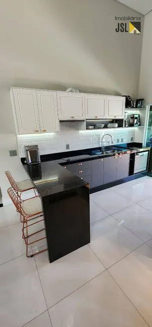 Foto 6 de Casa de Condomínio com 3 quartos à venda, 300m2 em Cacapava - SP