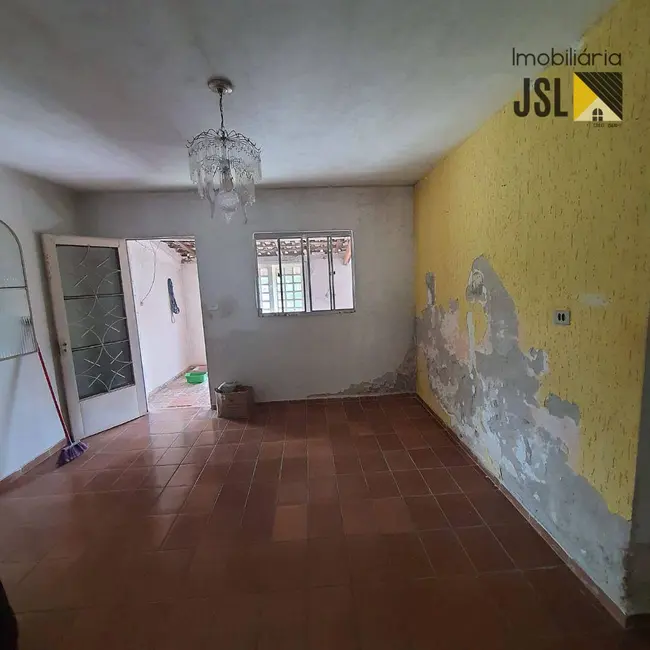 Casa com 3 quartos à venda, 750m2 em Cacapava - SP - imagem 3 Foto 3 de Casa com 3 quartos à venda, 750m2 em Cacapava - SP