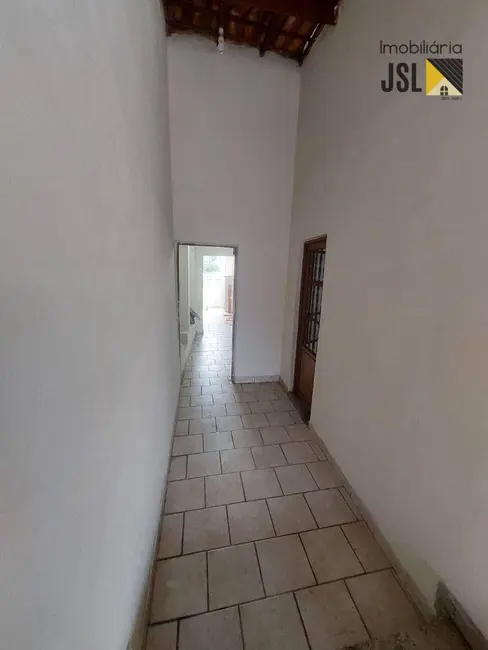 Foto 2 de Casa com 2 quartos à venda, 295m2 em Jardim Maria Cândida, Cacapava - SP