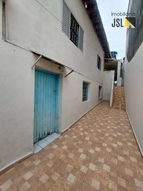 Casa com 2 quartos à venda, 295m2 em Jardim Maria Cândida, Cacapava - SP - imagem 4 Foto 4 de Casa com 2 quartos à venda, 295m2 em Jardim Maria Cândida, Cacapava - SP