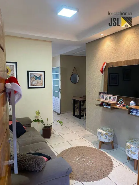 Foto 2 de Casa de Condomínio com 3 quartos à venda e para alugar, 173m2 em Parque Residencial Alvorada, Cacapava - SP