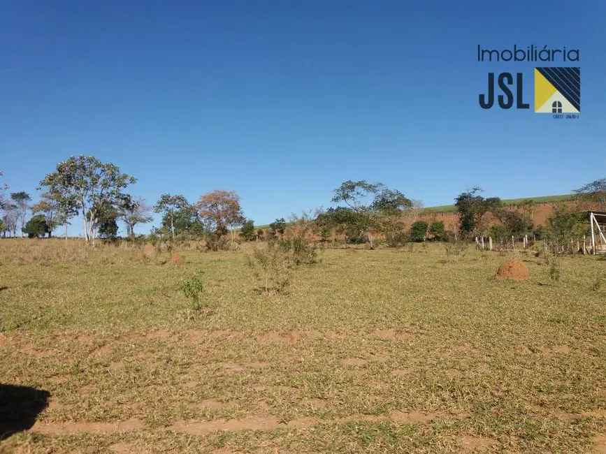 Foto 1 de Terreno / Lote à venda, 3000m2 em Tijuco Preto, Cacapava - SP