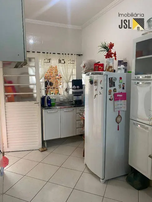 Foto 4 de Sobrado com 3 quartos à venda, 87m2 em Parque Residencial Santo André, Cacapava - SP