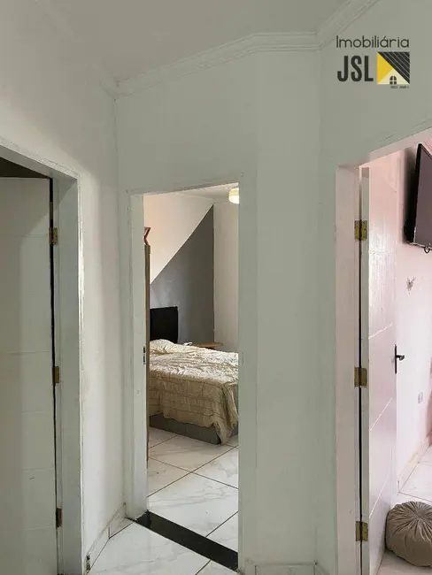 Sobrado com 4 quartos à venda, 175m2 em Cacapava - SP - imagem 8 Foto 8 de Sobrado com 4 quartos à venda, 175m2 em Cacapava - SP