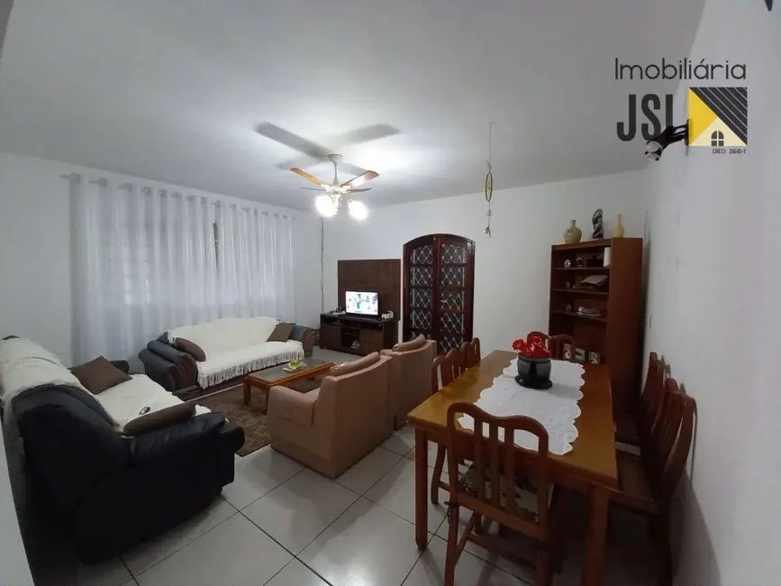 Chácara com 3 quartos à venda, 4432m2 em Piedade, Cacapava - SP - imagem 3 Foto 3 de Chácara com 3 quartos à venda, 4432m2 em Piedade, Cacapava - SP