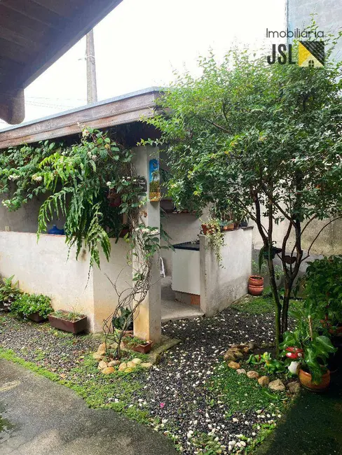 Foto 4 de Casa com 3 quartos à venda, 250m2 em Village das Flores, Cacapava - SP