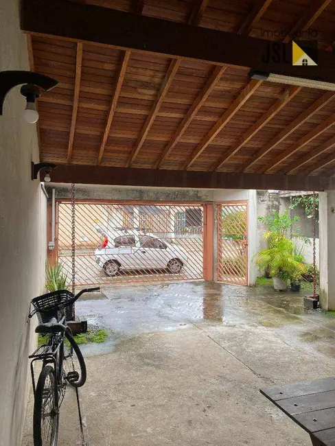 Foto 5 de Casa com 3 quartos à venda, 250m2 em Village das Flores, Cacapava - SP