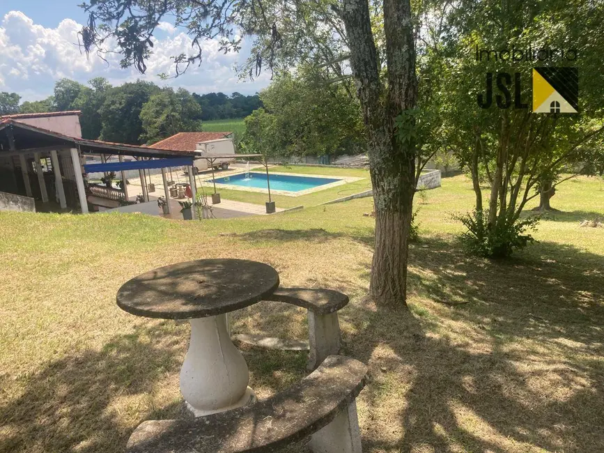 Foto 16 de Chácara à venda, 3000m2 em Cacapava - SP