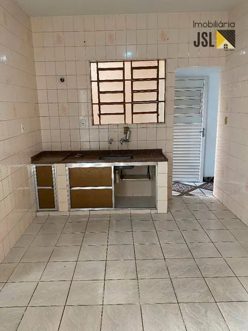 Foto 8 de Casa com 2 quartos à venda e para alugar, 138m2 em Vila Resende, Cacapava - SP