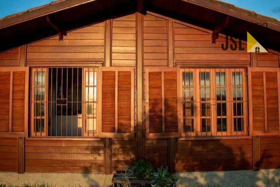 Chácara com 2 quartos à venda, 2500m2 em Chácara Recanto Itamarati II, Cacapava - SP - imagem 6 Foto 6 de Chácara com 2 quartos à venda, 2500m2 em Chácara Recanto Itamarati II, Cacapava - SP