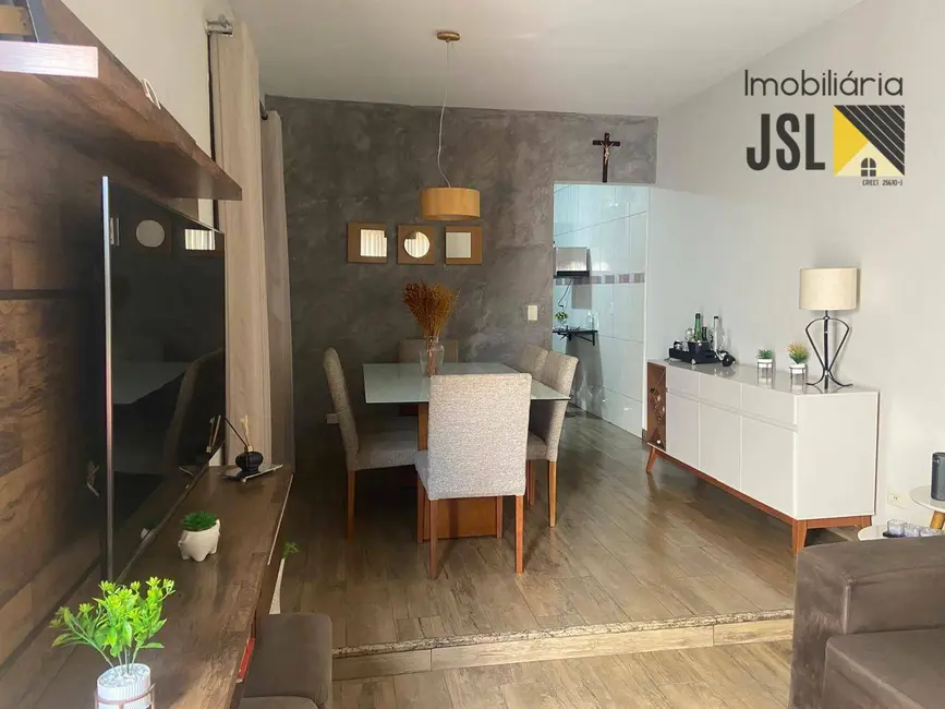 Casa com 4 quartos à venda, 125m2 em Jardim Maria Cândida, Cacapava - SP - imagem 4 Foto 4 de Casa com 4 quartos à venda, 125m2 em Jardim Maria Cândida, Cacapava - SP