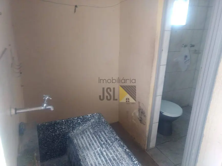 Foto 9 de Casa com 2 quartos à venda, 187m2 em Vila Santos, Cacapava - SP