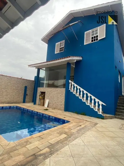 Foto 1 de Sobrado com 4 quartos à venda e para alugar, 330m2 em Vila Independência, Cacapava - SP