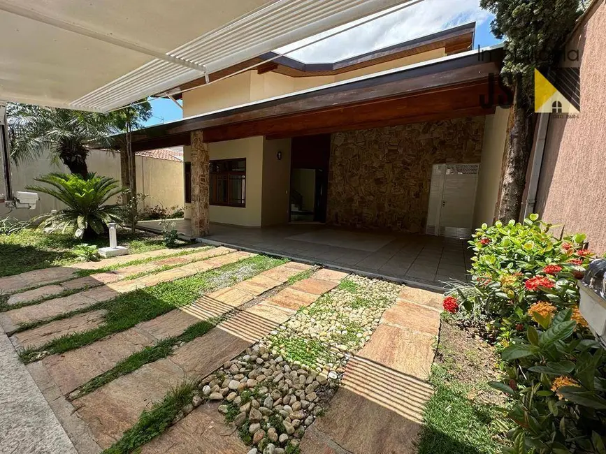 Foto 1 de Sobrado com 4 quartos à venda, 360m2 em Vila Resende, Cacapava - SP