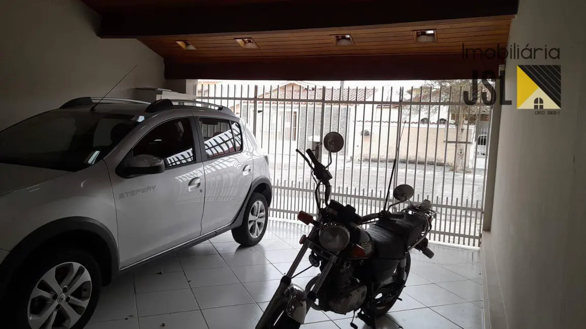 Foto 1 de Sobrado com 3 quartos à venda e para alugar, 145m2 em Jardim Amália, Cacapava - SP