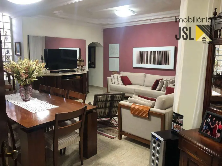 Foto 4 de Sobrado com 3 quartos à venda, 352m2 em Vila Antônio Augusto Luiz, Cacapava - SP