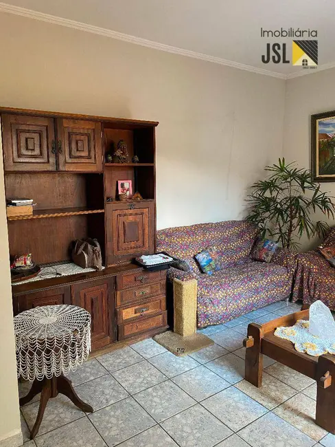 Foto 8 de Sobrado com 3 quartos para alugar, 175m2 em Borda da Mata, Cacapava - SP