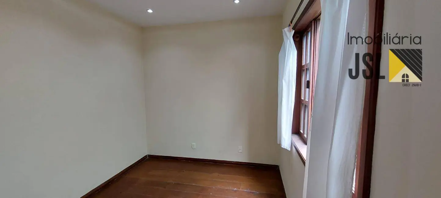 Foto 3 de Sobrado com 6 quartos à venda, 390m2 em Vila Resende, Cacapava - SP