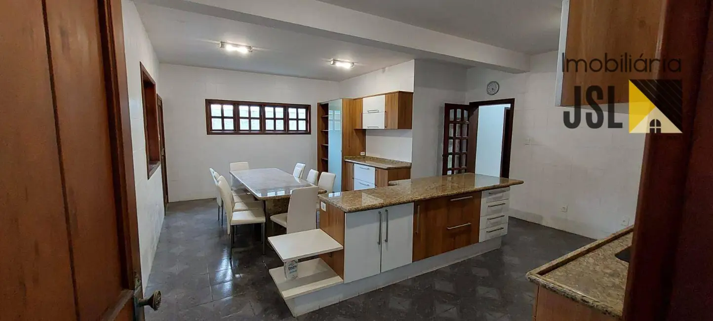 Foto 8 de Sobrado com 6 quartos à venda, 390m2 em Vila Resende, Cacapava - SP