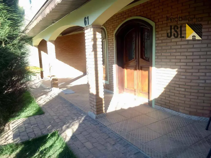 Foto 2 de Casa com 3 quartos à venda, 335m2 em Vila São João, Cacapava - SP