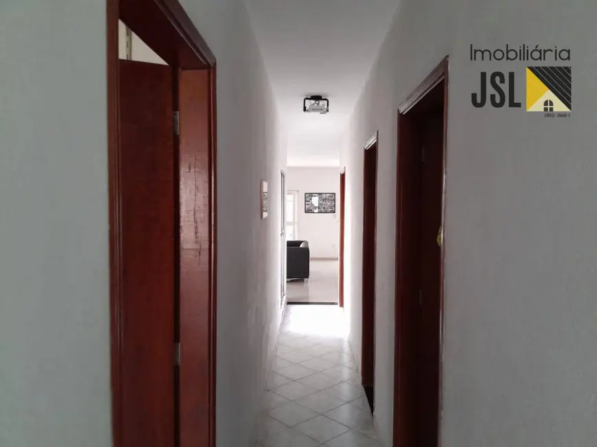 Foto 8 de Casa com 3 quartos à venda, 300m2 em Vila Santos, Cacapava - SP