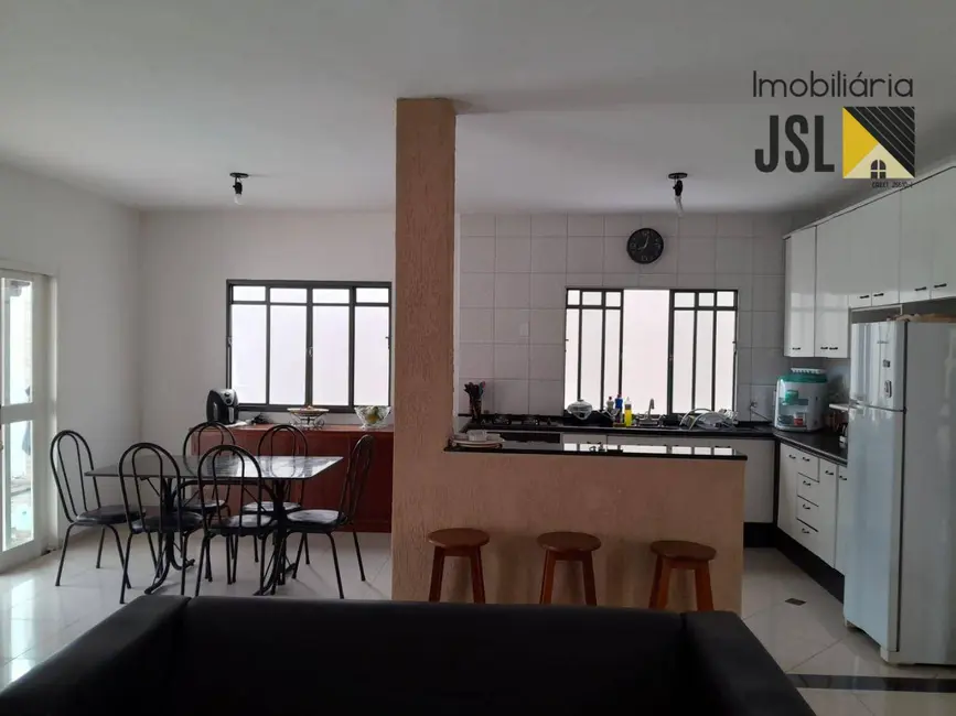 Foto 7 de Casa com 3 quartos à venda, 300m2 em Vila Santos, Cacapava - SP