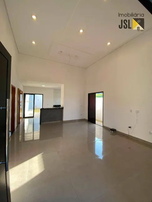 Foto 2 de Casa de Condomínio com 4 quartos à venda, 300m2 em Cacapava - SP