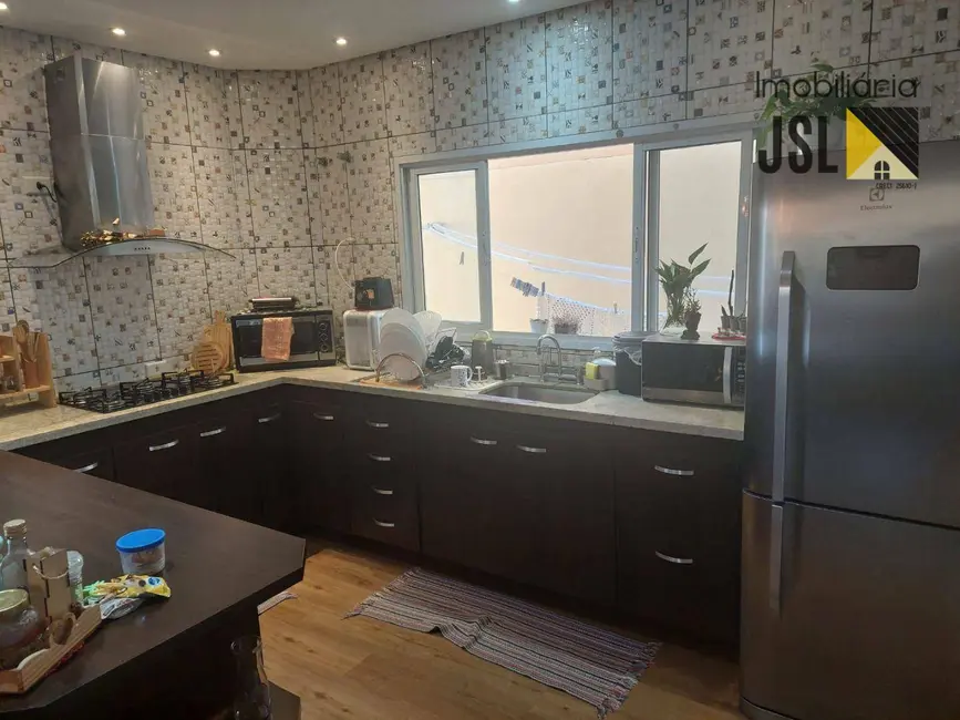 Foto 5 de Sobrado com 3 quartos à venda, 326m2 em Cacapava - SP