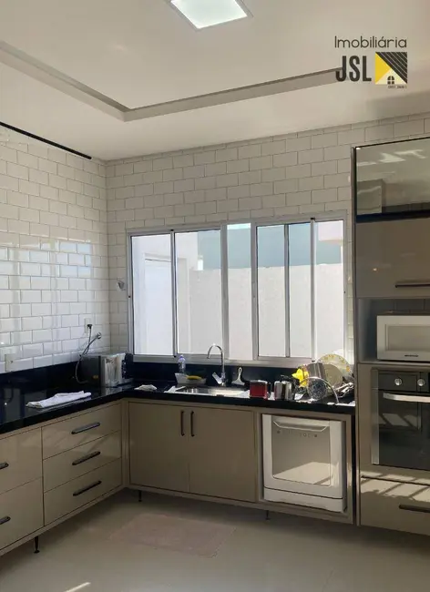 Foto 9 de Casa de Condomínio com 3 quartos à venda, 430m2 em Cacapava - SP