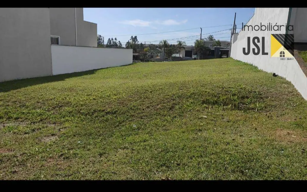 Foto 1 de Terreno / Lote à venda, 300m2 em Cacapava - SP