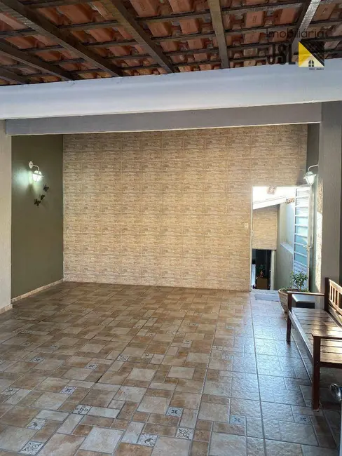 Foto 3 de Casa com 2 quartos à venda, 150m2 em Jardim Rafael, Cacapava - SP