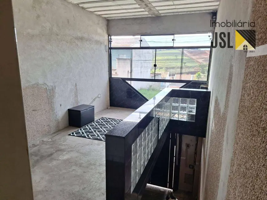 Foto 3 de Sobrado com 2 quartos à venda, 87m2 em Parque Residencial Santo André, Cacapava - SP