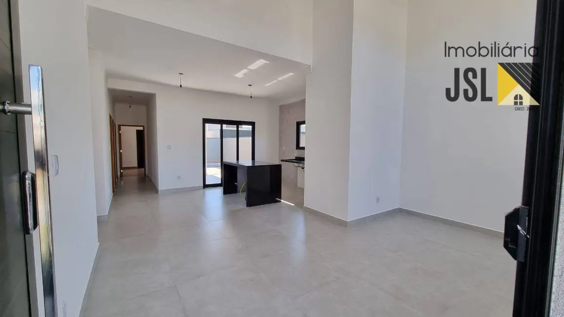 Foto 1 de Casa de Condomínio com 3 quartos à venda, 300m2 em Cacapava - SP