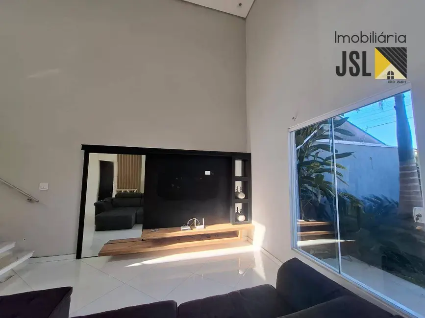 Sobrado com 3 quartos à venda, 300m2 em Village das Flores, Cacapava - SP - imagem 9 Foto 9 de Sobrado com 3 quartos à venda, 300m2 em Village das Flores, Cacapava - SP