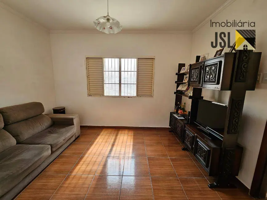 Foto 5 de Casa com 3 quartos à venda, 290m2 em Vila Santos, Cacapava - SP