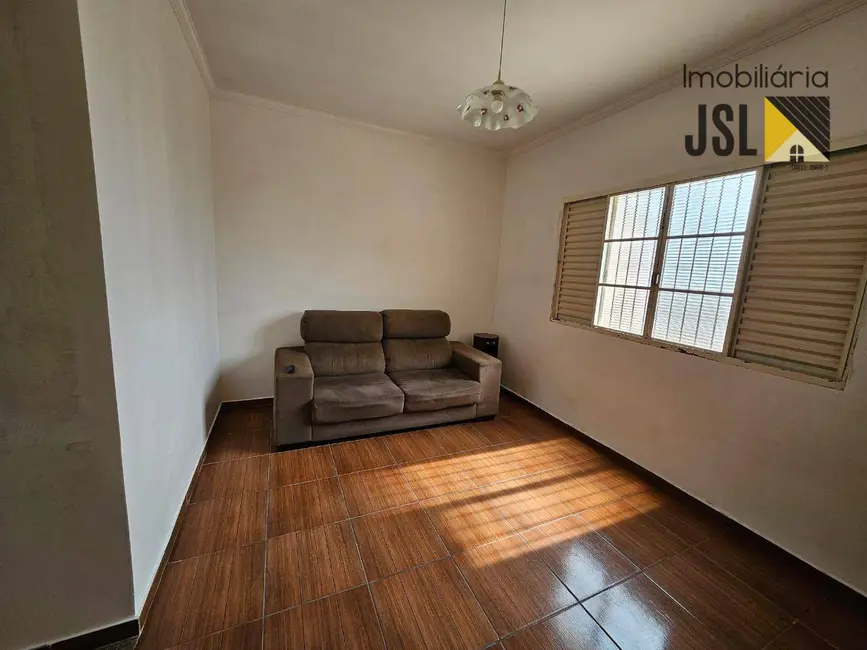 Foto 4 de Casa com 3 quartos à venda, 290m2 em Vila Santos, Cacapava - SP