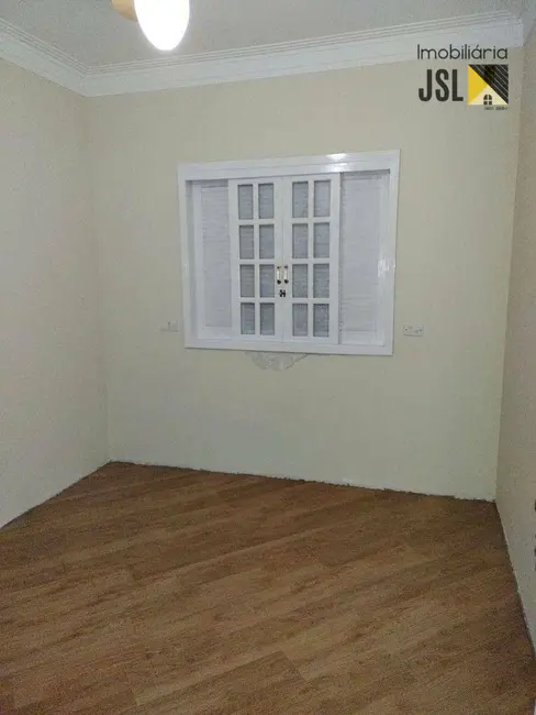 Sobrado com 4 quartos à venda, 162m2 em Borda da Mata, Cacapava - SP - imagem 9 Foto 9 de Sobrado com 4 quartos à venda, 162m2 em Borda da Mata, Cacapava - SP