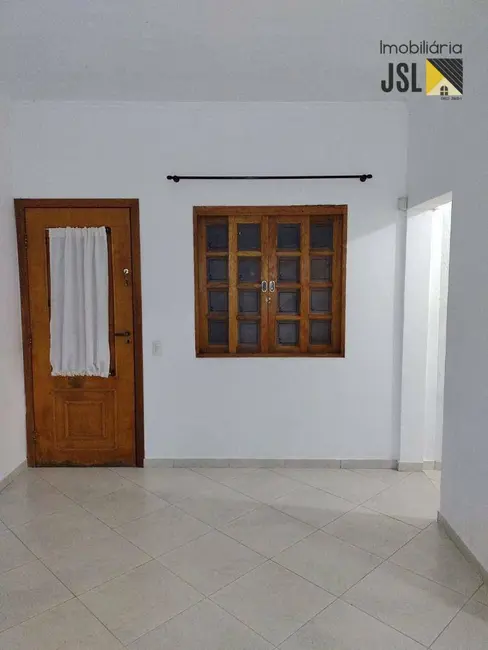 Sobrado com 4 quartos à venda, 162m2 em Borda da Mata, Cacapava - SP - imagem 4 Foto 4 de Sobrado com 4 quartos à venda, 162m2 em Borda da Mata, Cacapava - SP