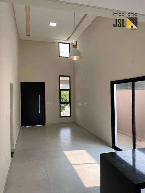 Foto 1 de Casa de Condomínio com 3 quartos à venda, 250m2 em Parque Residencial Maria Elmira, Cacapava - SP