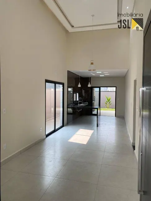 Foto 2 de Casa de Condomínio com 3 quartos à venda, 250m2 em Parque Residencial Maria Elmira, Cacapava - SP