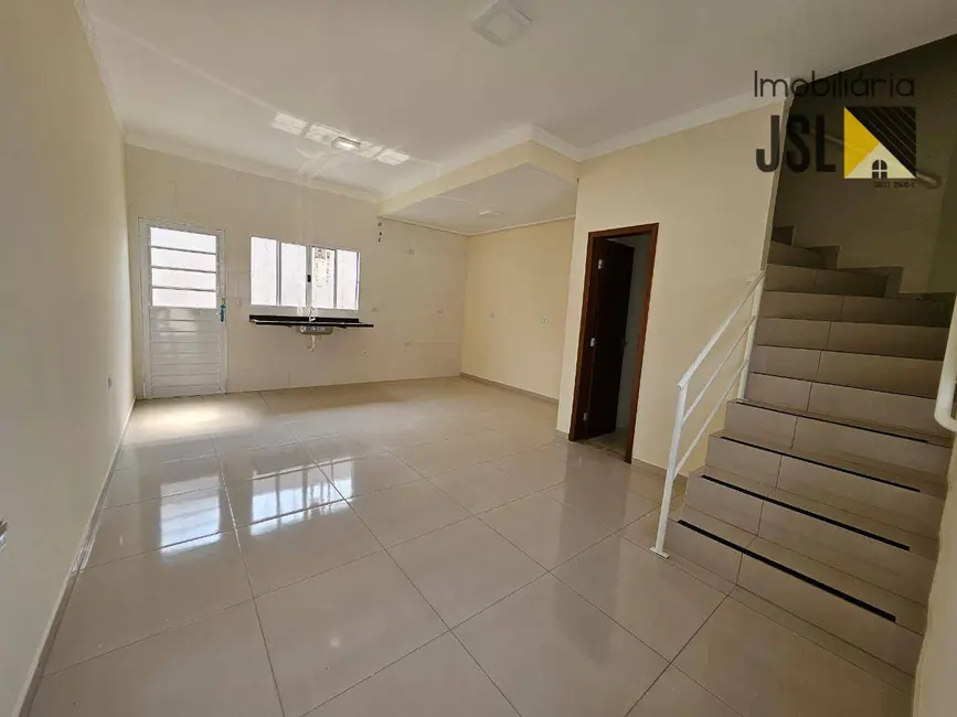 Foto 2 de Sobrado com 2 quartos à venda, 70m2 em Piedade, Cacapava - SP