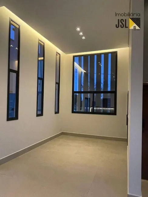 Foto 1 de Casa de Condomínio com 3 quartos à venda, 300m2 em Cacapava - SP