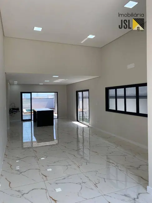 Foto 2 de Casa de Condomínio com 3 quartos à venda, 360m2 em Guamirim, Cacapava - SP