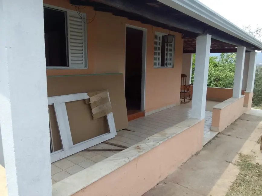 Foto 4 de Casa com 2 quartos para alugar, 500m2 em Padre Marcelo, Cacapava - SP