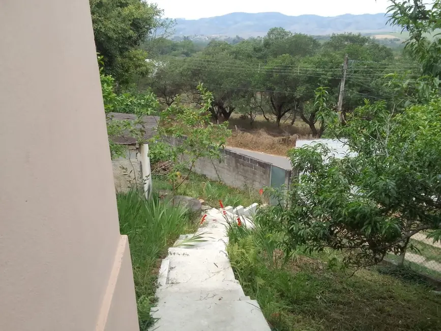 Foto 3 de Casa com 2 quartos para alugar, 500m2 em Padre Marcelo, Cacapava - SP