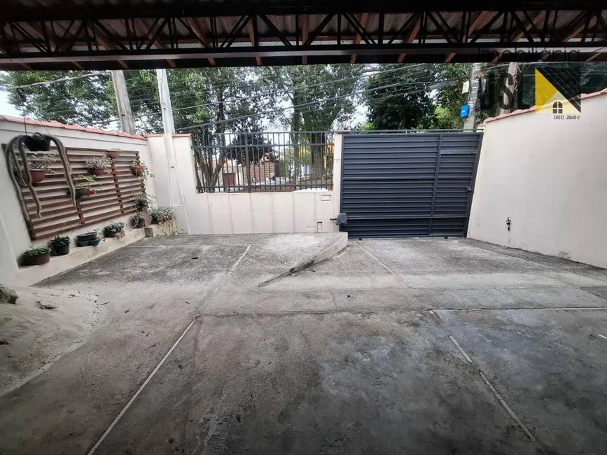 Foto 2 de Casa com 3 quartos à venda, 229m2 em Jardim Maria Cândida, Cacapava - SP