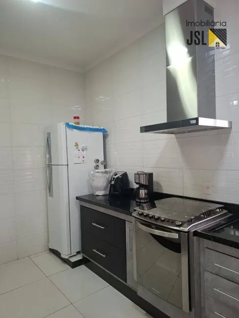 Foto 8 de Casa com 3 quartos à venda, 229m2 em Jardim Maria Cândida, Cacapava - SP