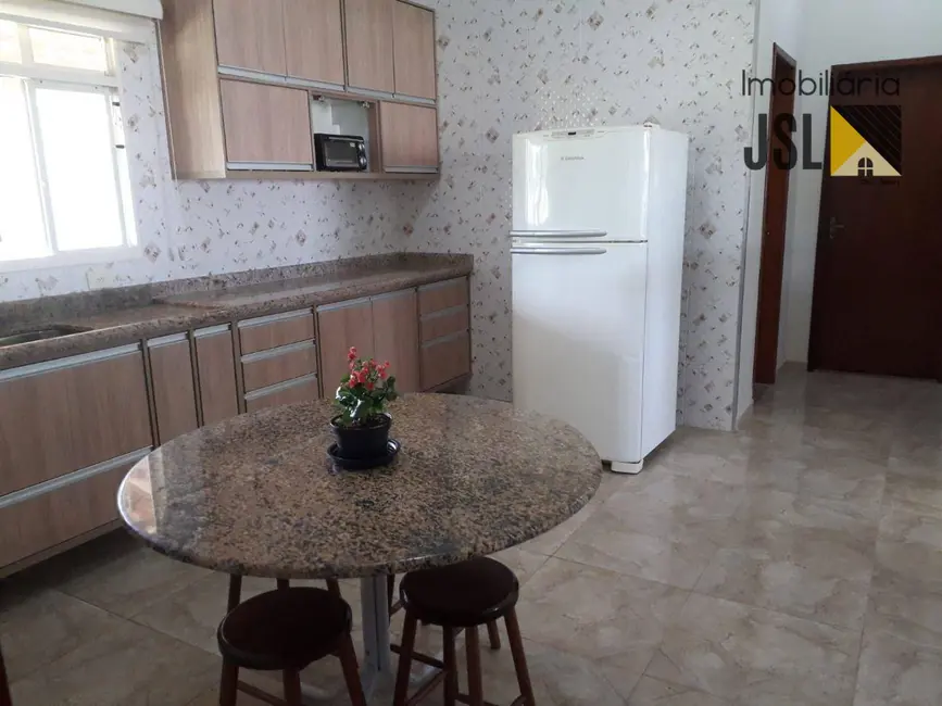 Chácara com 2 quartos à venda, 5000m2 em Cacapava - SP - imagem 4 Foto 4 de Chácara com 2 quartos à venda, 5000m2 em Cacapava - SP