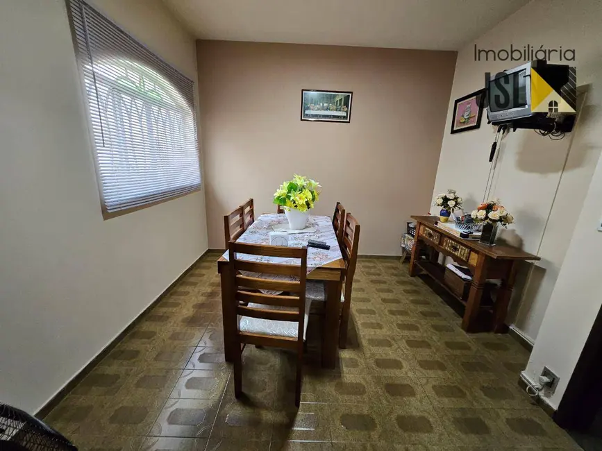 Foto 7 de Casa com 3 quartos à venda, 300m2 em Vila Resende, Cacapava - SP